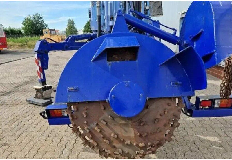 Mercedes-Benz 1831 4x4 Betonvágó - Asfalta ieklāšanas tehnika: foto 3 Mercedes-Benz 1831 4x4 Betonvágó - Asfalta ieklāšanas tehnika: foto 3