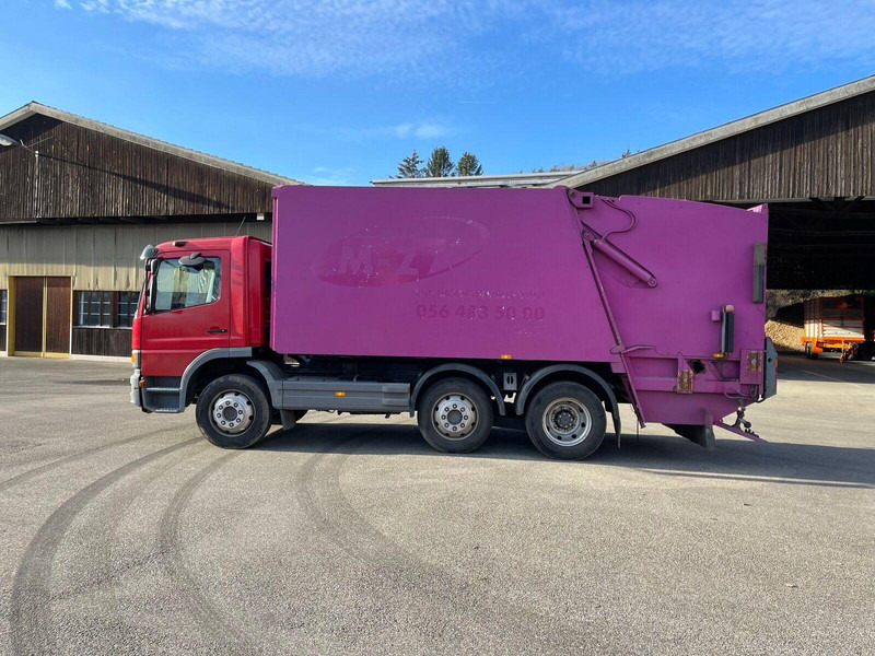 Mercedes-Benz 2128 Szemétszállító - Atkritumu vedējs: foto 4 Mercedes-Benz 2128 Szemétszállító - Atkritumu vedējs: foto 4