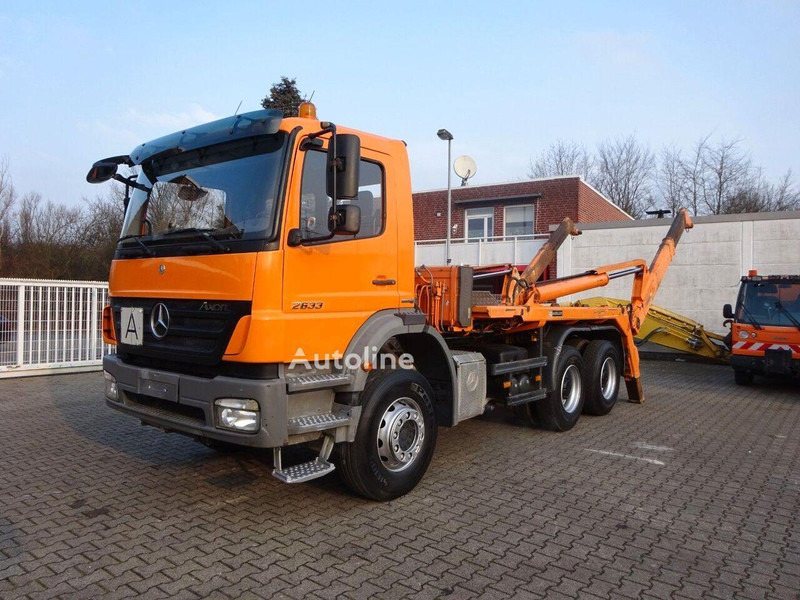 Mercedes-Benz 2633 Axor - Skip loader - Būvgružu konteineru vedējs: foto 3 Mercedes-Benz 2633 Axor - Skip loader - Būvgružu konteineru vedējs: foto 3