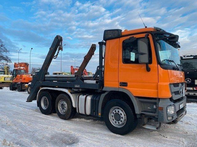 Mercedes-Benz ACTROS 1841 - Būvgružu konteineru vedējs: foto 2 Mercedes-Benz ACTROS 1841 - Būvgružu konteineru vedējs: foto 2