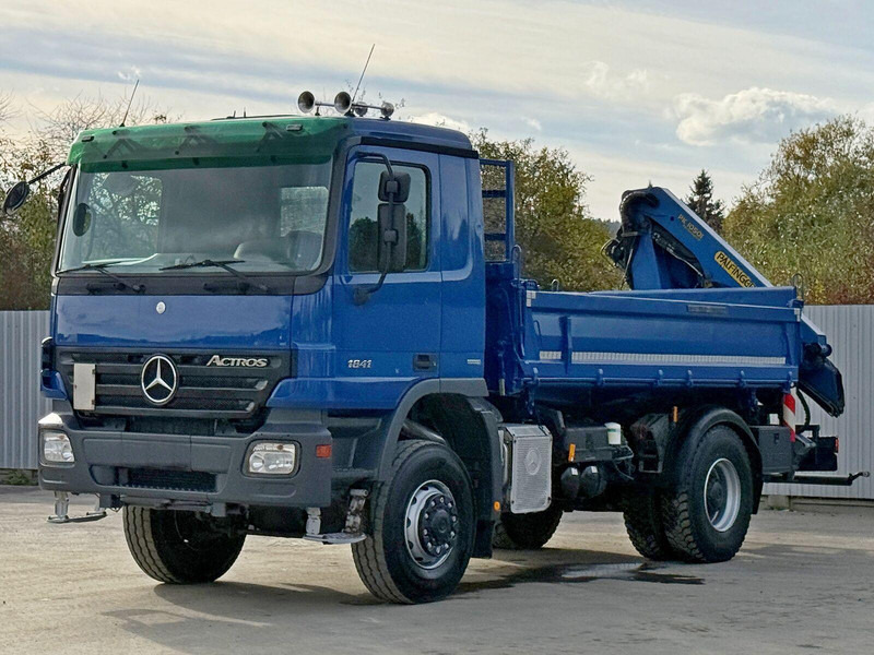 Mercedes-Benz ACTROS 1841 * PK 10501 + FUNK * TOP * 4x4 - Kravas automašīna pašizgāzējs, Kravas auto ar manipulatoru: foto 2 Mercedes-Benz ACTROS 1841 * PK 10501 + FUNK * TOP * 4x4 - Kravas automašīna pašizgāzējs, Kravas auto ar manipulatoru: foto 2