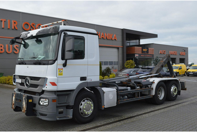 Mercedes-Benz ACTROS 2541 EURO 5 HOOK ABROLLKIPPER - Pacēlājs ar āķi: foto 1 Mercedes-Benz ACTROS 2541 EURO 5 HOOK ABROLLKIPPER - Pacēlājs ar āķi: foto 1