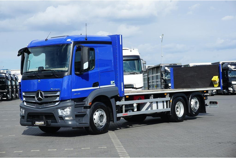 Mercedes-Benz ACTROS / 2543 / ACC / E 6 / PEŁNY ADR / PLATFORMA / ZAWIESIE POD - Bortu kravas automašīna/ Platforma: foto 2 Mercedes-Benz ACTROS / 2543 / ACC / E 6 / PEŁNY ADR / PLATFORMA / ZAWIESIE POD - Bortu kravas automašīna/ Platforma: foto 2