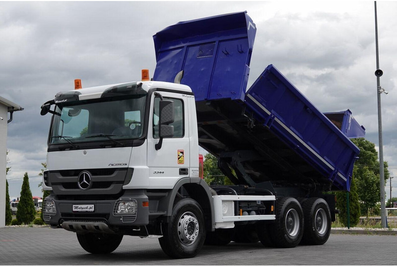 Mercedes-Benz ACTROS 3344 / 6x4 / WYWROTKA 2 STR / BORDMATIC / HYDROBURTA / HY - Kravas automašīna pašizgāzējs: foto 1 Mercedes-Benz ACTROS 3344 / 6x4 / WYWROTKA 2 STR / BORDMATIC / HYDROBURTA / HY - Kravas automašīna pašizgāzējs: foto 1