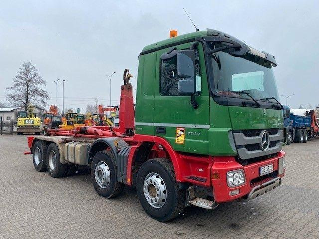 Mercedes-Benz ACTROS 4144 - Pacēlājs ar āķi: foto 4 Mercedes-Benz ACTROS 4144 - Pacēlājs ar āķi: foto 4