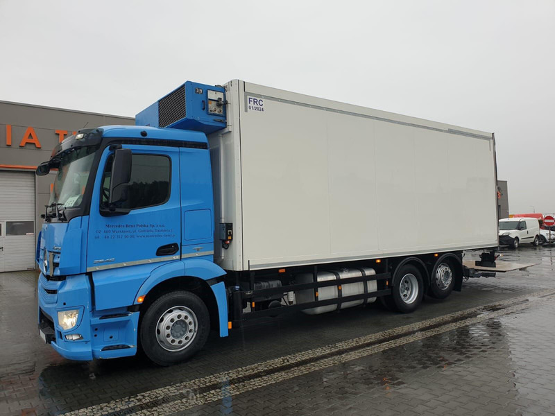 Mercedes-Benz ANTOS 2540 REFRIGERATOR + LIFT + SIDE DOOR - Kravas automašīna refrižerators: foto 2 Mercedes-Benz ANTOS 2540 REFRIGERATOR + LIFT + SIDE DOOR - Kravas automašīna refrižerators: foto 2