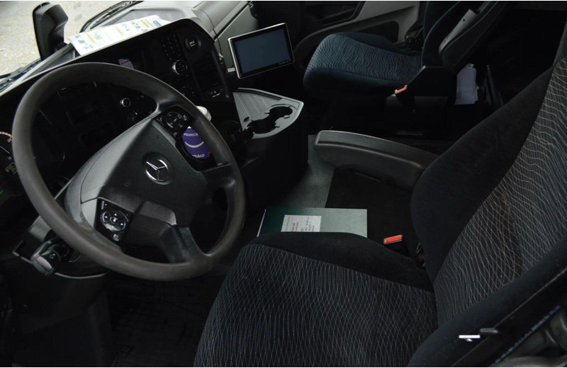 Mercedes-Benz ANTOS 2540 REFRIGERATOR + LIFT + SIDE DOOR līzingu Mercedes-Benz ANTOS 2540 REFRIGERATOR + LIFT + SIDE DOOR: foto 15 Mercedes-Benz ANTOS 2540 REFRIGERATOR + LIFT + SIDE DOOR līzingu Mercedes-Benz ANTOS 2540 REFRIGERATOR + LIFT + SIDE DOOR: foto 15