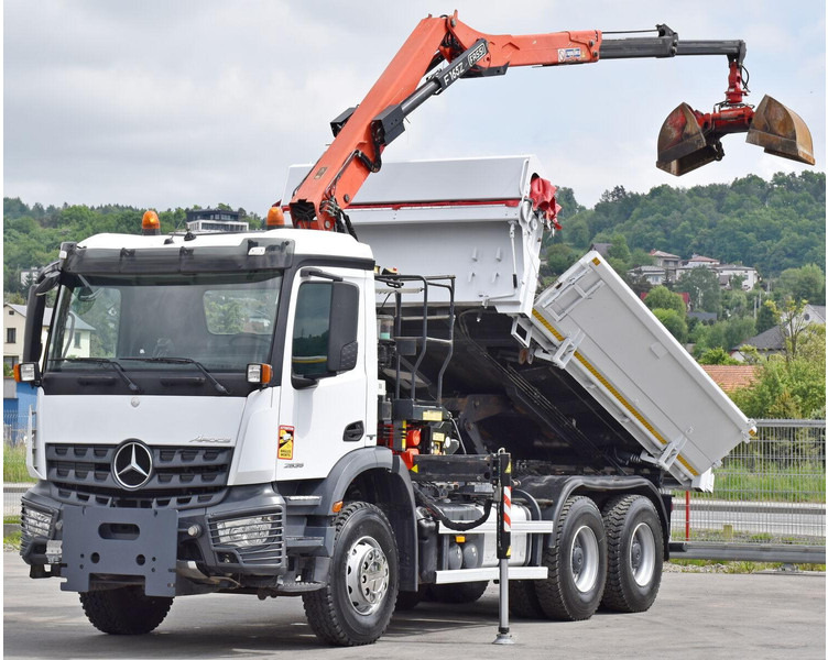 Mercedes-Benz AROCS 2635* FASSI F165AZ.0.22 + FUNK * 6x4 - Kravas automašīna pašizgāzējs, Kravas auto ar manipulatoru: foto 3 Mercedes-Benz AROCS 2635* FASSI F165AZ.0.22 + FUNK * 6x4 - Kravas automašīna pašizgāzējs, Kravas auto ar manipulatoru: foto 3