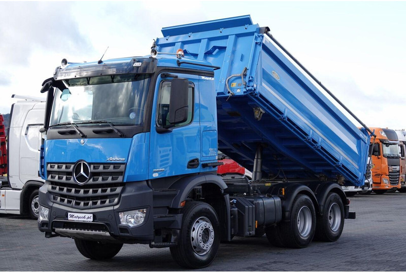 Mercedes-Benz AROCS 2636 / 6x4 / WYWROTKA 3 STRONNA / MEILLER KIPER / EURO 6 / - Kravas automašīna pašizgāzējs: foto 1 Mercedes-Benz AROCS 2636 / 6x4 / WYWROTKA 3 STRONNA / MEILLER KIPER / EURO 6 / - Kravas automašīna pašizgāzējs: foto 1