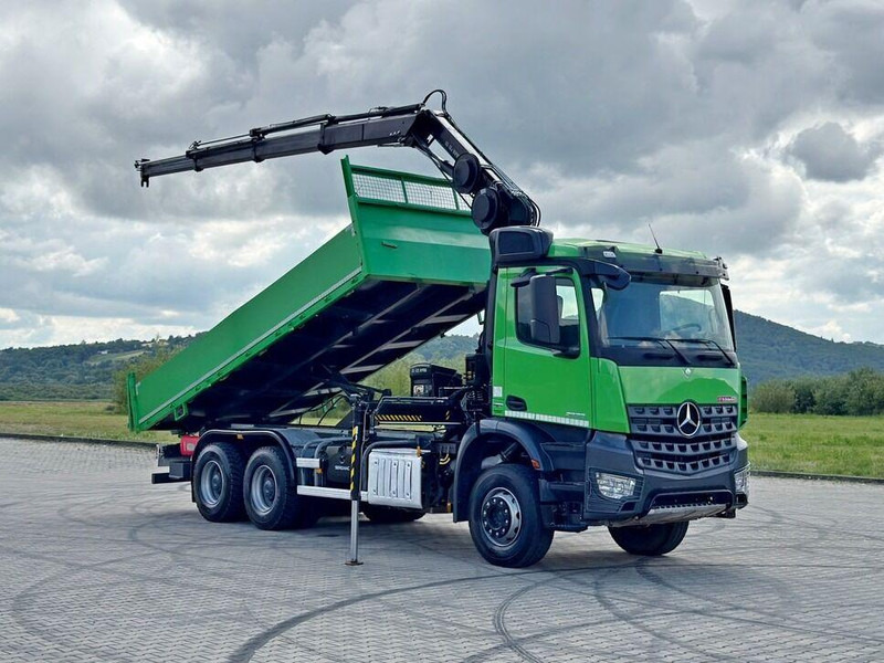 Mercedes-Benz AROCS 2636 * HIAB 122 ES - 3 HIPRO * 6x4 - Kravas automašīna pašizgāzējs, Kravas auto ar manipulatoru: foto 2 Mercedes-Benz AROCS 2636 * HIAB 122 ES - 3 HIPRO * 6x4 - Kravas automašīna pašizgāzējs, Kravas auto ar manipulatoru: foto 2
