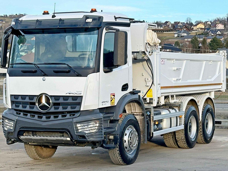 Mercedes-Benz AROCS 2640* KIPPER 5,10 + BORDMATIC / 6x4 - Kravas automašīna pašizgāzējs: foto 5 Mercedes-Benz AROCS 2640* KIPPER 5,10 + BORDMATIC / 6x4 - Kravas automašīna pašizgāzējs: foto 5