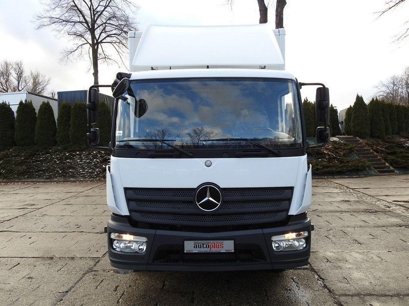 Mercedes-Benz ATEGO 12.24 KONTENER WINDA 18 PALET TEMPOMAT KLIMATYZACJA AUTOMA - Kravas automašīna ar slēgto virsbūvi: foto 5 Mercedes-Benz ATEGO 12.24 KONTENER WINDA 18 PALET TEMPOMAT KLIMATYZACJA AUTOMA - Kravas automašīna ar slēgto virsbūvi: foto 5