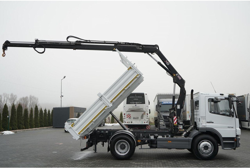 Mercedes-Benz ATEGO 1218 / 4x2 / WYWROTKA + HDS HIAB 0088 BS-3 / PILOT /MANU - Kravas automašīna pašizgāzējs, Kravas auto ar manipulatoru: foto 5 Mercedes-Benz ATEGO 1218 / 4x2 / WYWROTKA + HDS HIAB 0088 BS-3 / PILOT /MANU - Kravas automašīna pašizgāzējs, Kravas auto ar manipulatoru: foto 5