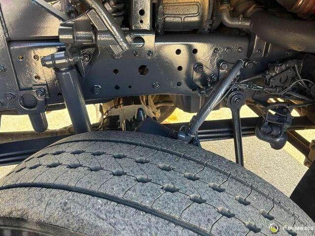 Kravas automašīna pašizgāzējs, Kravas auto ar manipulatoru Mercedes-Benz AXOR 1833 4x4 Palfinger PK 22002 EH Crane Winch: foto 20