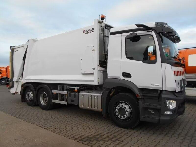 Mercedes-Benz Actros 2536 - Garbage truck - Atkritumu vedējs: foto 2 Mercedes-Benz Actros 2536 - Garbage truck - Atkritumu vedējs: foto 2