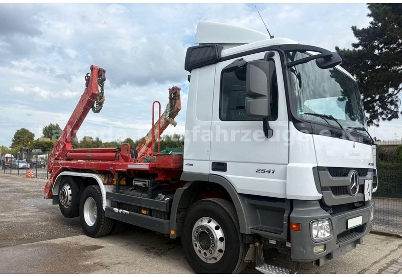 Mercedes-Benz Actros 2541 - Meiller AK 16 T Absetzkipper - Būvgružu konteineru vedējs: foto 2 Mercedes-Benz Actros 2541 - Meiller AK 16 T Absetzkipper - Būvgružu konteineru vedējs: foto 2