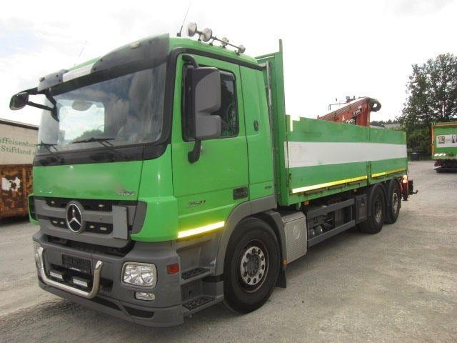 Mercedes-Benz Actros 2541 mit Atlas -Kran - Bortu kravas automašīna/ Platforma, Kravas auto ar manipulatoru: foto 2 Mercedes-Benz Actros 2541 mit Atlas -Kran - Bortu kravas automašīna/ Platforma, Kravas auto ar manipulatoru: foto 2