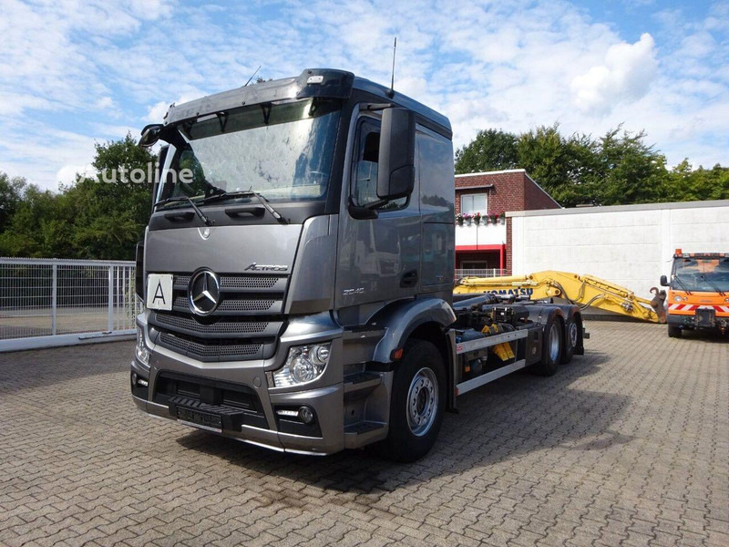 Mercedes-Benz Actros 2545 Hook lift truck 6x2 - Pacēlājs ar āķi, Kravas auto ar manipulatoru: foto 1 Mercedes-Benz Actros 2545 Hook lift truck 6x2 - Pacēlājs ar āķi, Kravas auto ar manipulatoru: foto 1
