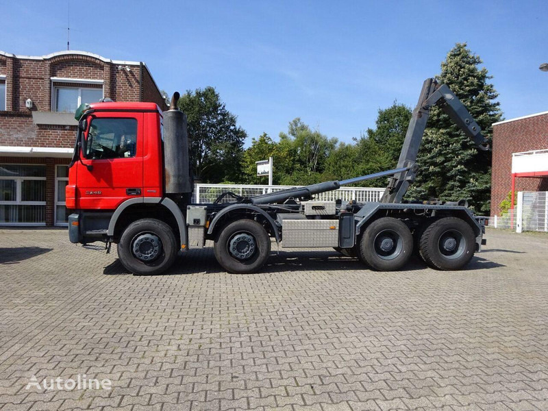 Mercedes-Benz Actros 3246 - Hook lift truck - Pacēlājs ar āķi: foto 4 Mercedes-Benz Actros 3246 - Hook lift truck - Pacēlājs ar āķi: foto 4