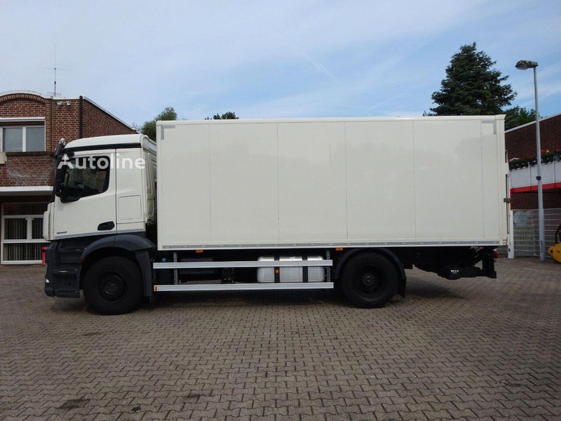 Mercedes-Benz Antos 1842 - Box truck - Kravas automašīna ar slēgto virsbūvi: foto 3 Mercedes-Benz Antos 1842 - Box truck - Kravas automašīna ar slēgto virsbūvi: foto 3