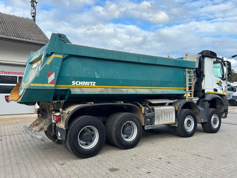 Mercedes-Benz Arocs 4145 AK - Kravas automašīna pašizgāzējs: foto 5 Mercedes-Benz Arocs 4145 AK - Kravas automašīna pašizgāzējs: foto 5