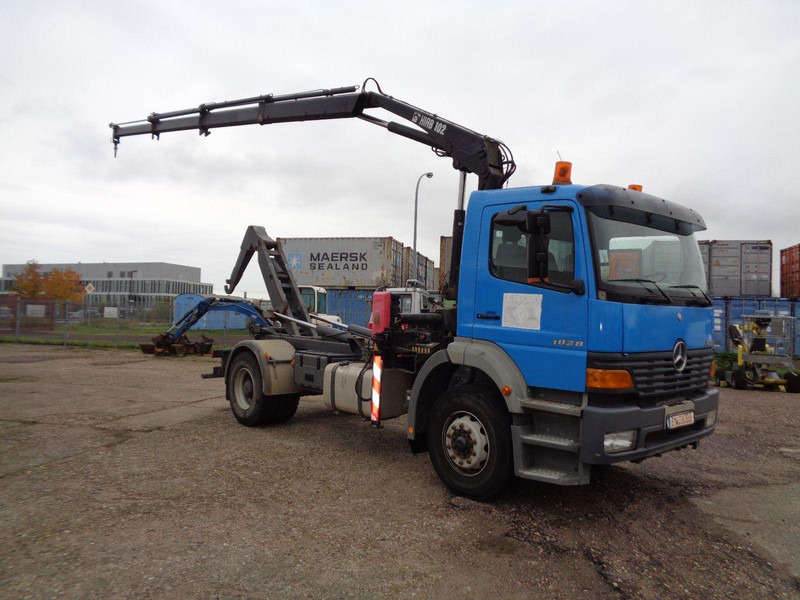 Mercedes-Benz Atego 1828 Hook lift truck + Crane Hiab 102 - Pacēlājs ar āķi, Kravas auto ar manipulatoru: foto 2 Mercedes-Benz Atego 1828 Hook lift truck + Crane Hiab 102 - Pacēlājs ar āķi, Kravas auto ar manipulatoru: foto 2