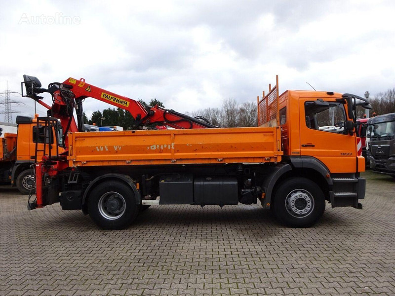 Mercedes-Benz Axor 1833 - Kravas automašīna pašizgāzējs, Kravas auto ar manipulatoru: foto 5 Mercedes-Benz Axor 1833 - Kravas automašīna pašizgāzējs, Kravas auto ar manipulatoru: foto 5