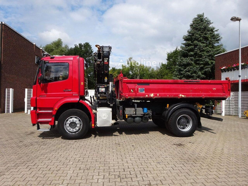 Mercedes-Benz Axor 1833 - Tipper+crane - Kravas automašīna pašizgāzējs, Kravas auto ar manipulatoru: foto 2 Mercedes-Benz Axor 1833 - Tipper+crane - Kravas automašīna pašizgāzējs, Kravas auto ar manipulatoru: foto 2