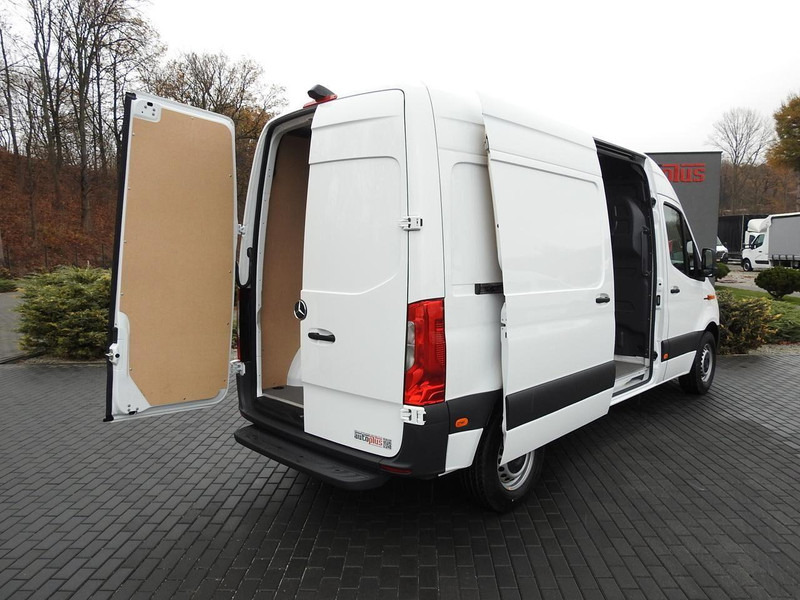 Mercedes-Benz ESPRINTER NOWY ELEKTRYCZNY FURGON AUTOMAT GWARANCJA 95KM [ 607 - Furgons ar slēgtā virsbūve, Elektriskais furgons: foto 3 Mercedes-Benz ESPRINTER NOWY ELEKTRYCZNY FURGON AUTOMAT GWARANCJA 95KM [ 607 - Furgons ar slēgtā virsbūve, Elektriskais furgons: foto 3