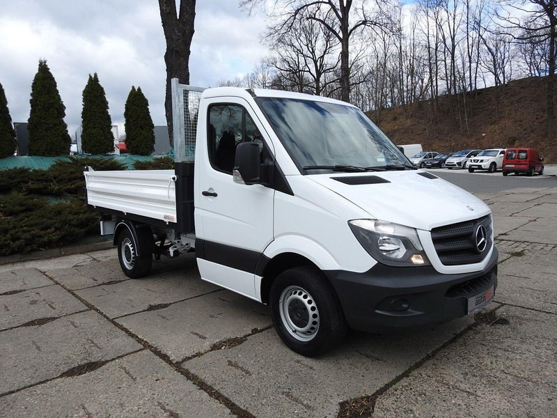 Mercedes-Benz SPRINTER 316 WYWROTKA TRÓJSTRONNA KLIMATYZACJA TEMPOMAT AUTOAM - Komercauto pašizgāzējs: foto 4 Mercedes-Benz SPRINTER 316 WYWROTKA TRÓJSTRONNA KLIMATYZACJA TEMPOMAT AUTOAM - Komercauto pašizgāzējs: foto 4