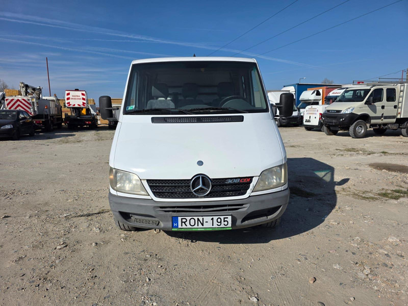 Mercedes-Benz Sprinter 308 CDi - Doka Pritsche - Automašīna ar kravas platformu, Kravas-pasažieru furgons: foto 3 Mercedes-Benz Sprinter 308 CDi - Doka Pritsche - Automašīna ar kravas platformu, Kravas-pasažieru furgons: foto 3