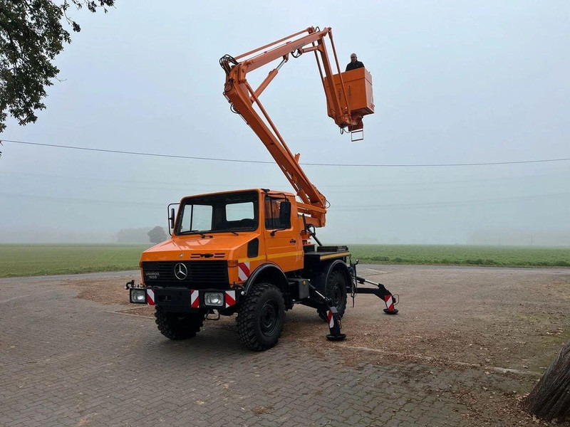 Mercedes-Benz Unimog 1200 4x4 - Lifting basket - Autopacēlājs, Kravas auto ar manipulatoru: foto 3 Mercedes-Benz Unimog 1200 4x4 - Lifting basket - Autopacēlājs, Kravas auto ar manipulatoru: foto 3