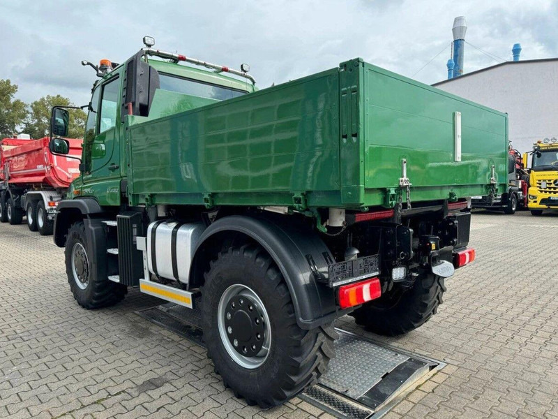 Mercedes-Benz Unimog U430 4x4 Tipper - Kravas automašīna pašizgāzējs: foto 4 Mercedes-Benz Unimog U430 4x4 Tipper - Kravas automašīna pašizgāzējs: foto 4