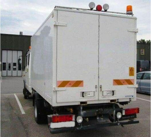 Mercedes-Benz VARIO Schörling RAIL ROAD Two Way Schienen - Kravas automašīna ar slēgto virsbūvi: foto 4 Mercedes-Benz VARIO Schörling RAIL ROAD Two Way Schienen - Kravas automašīna ar slēgto virsbūvi: foto 4