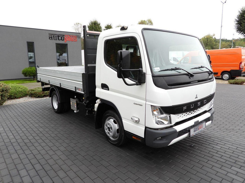 Mitsubishi CANTER FUSO 3C15 - Kravas automašīna pašizgāzējs: foto 4 Mitsubishi CANTER FUSO 3C15 - Kravas automašīna pašizgāzējs: foto 4