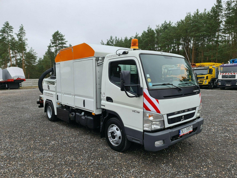 Mitsubishi CANTER Szippantóskocsi - Asenizācijas mašīna: foto 1 Mitsubishi CANTER Szippantóskocsi - Asenizācijas mašīna: foto 1