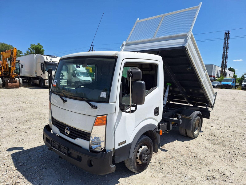 Nissan Cabstar 2,5 TDi - 3 sided Tipper - Komercauto pašizgāzējs: foto 2 Nissan Cabstar 2,5 TDi - 3 sided Tipper - Komercauto pašizgāzējs: foto 2