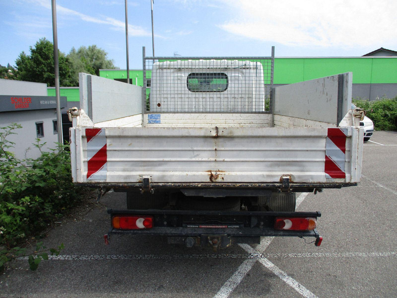 Nissan Cabstar Cabstar 35.XX Doppelkabine - Bortu kravas automašīna/ Platforma: foto 5 Nissan Cabstar Cabstar 35.XX Doppelkabine - Bortu kravas automašīna/ Platforma: foto 5