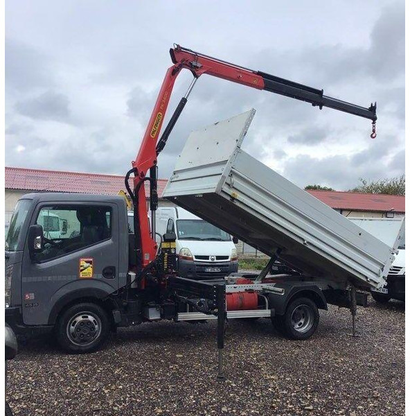Nissan NT400 - Tipper+crane - Kravas automašīna pašizgāzējs, Kravas auto ar manipulatoru: foto 4 Nissan NT400 - Tipper+crane - Kravas automašīna pašizgāzējs, Kravas auto ar manipulatoru: foto 4