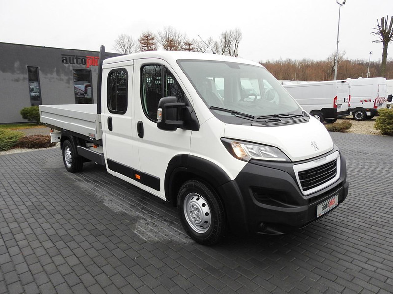 Peugeot BOXER SKRZYNIA PODWÓJNA KABINA DOKA 7 MIEJSC TEMPOMAT KLIMATYZAC - Automašīna ar kravas platformu, Kravas-pasažieru furgons: foto 4 Peugeot BOXER SKRZYNIA PODWÓJNA KABINA DOKA 7 MIEJSC TEMPOMAT KLIMATYZAC - Automašīna ar kravas platformu, Kravas-pasažieru furgons: foto 4