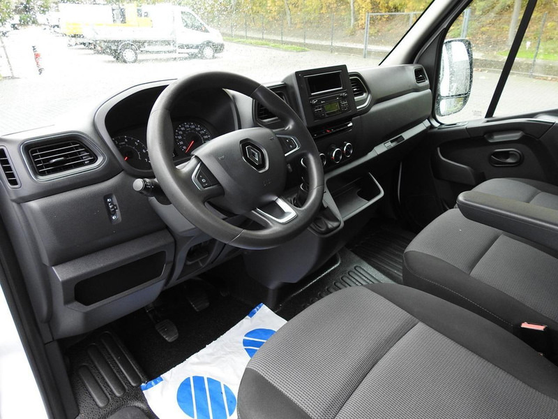 Renault MASTER SKRZYNIA TEMPOMAT KLIMATYZACJA LEDY BLIŹNIACZE KOŁA 130K - Automašīna ar kravas platformu: foto 2 Renault MASTER SKRZYNIA TEMPOMAT KLIMATYZACJA LEDY BLIŹNIACZE KOŁA 130K - Automašīna ar kravas platformu: foto 2