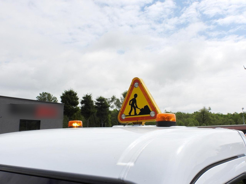 Komercauto pašizgāzējs Renault MASTER WYWROTKA TEMPOMAT LEDY BLIŹNIACZE KOŁA KLIMATYZACJA 130K: foto 18