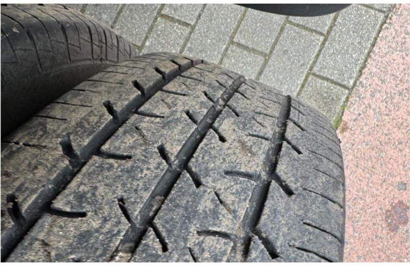 Furgons ar slēgtā virsbūve Renault Mascott 2.8 Van: foto 17