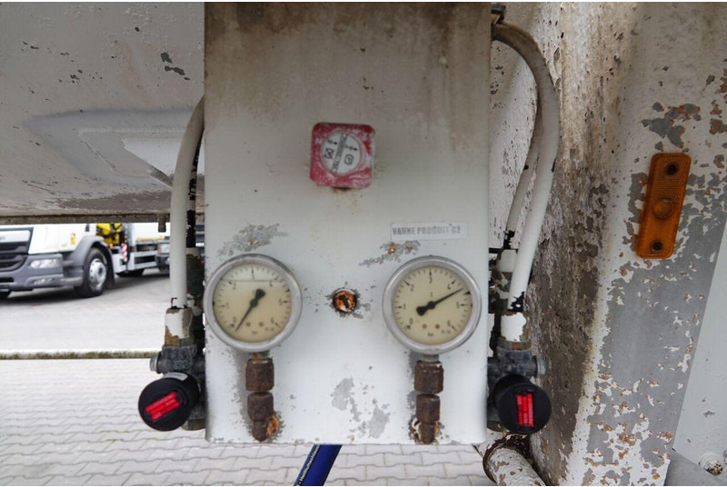 Silosa puspiekabe pārvadāšana cements SPITZER CEMENTONACZEPA / 37 000 L / SILOS / 3 KOMORY / OSIE SAF / ALUFEL: foto 16