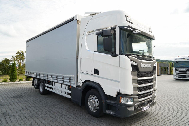 Scania S 450 / SOLÓWKA / 6X2 / OŚ PODNOSZONA / 2019 / - Kravas automašīna ar tentu: foto 2 Scania S 450 / SOLÓWKA / 6X2 / OŚ PODNOSZONA / 2019 / - Kravas automašīna ar tentu: foto 2