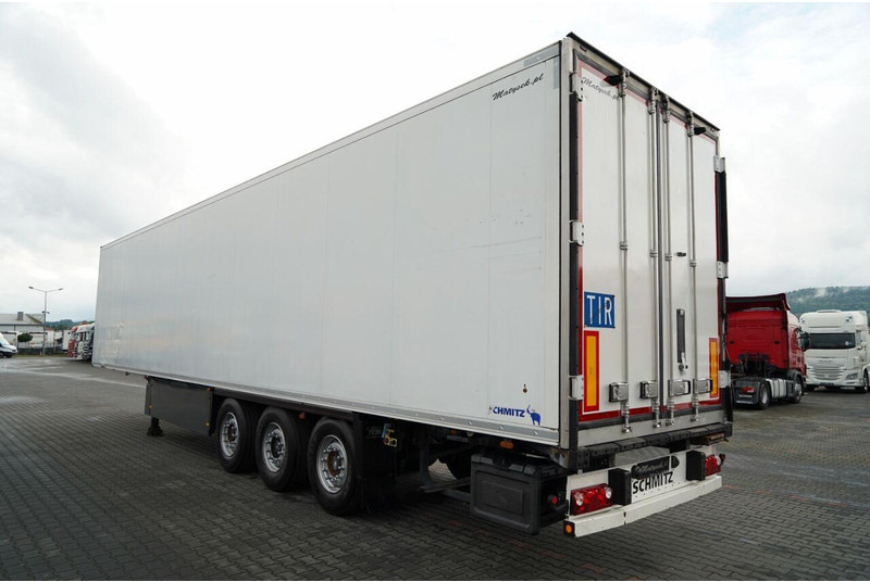 Schmitz Cargobull CHŁODNIA / THERMO KING SLX 300 / HAKÓWKA / HAKOWA / OŚ PODNOSZON - Puspiekabe refrižerators: foto 4 Schmitz Cargobull CHŁODNIA / THERMO KING SLX 300 / HAKÓWKA / HAKOWA / OŚ PODNOSZON - Puspiekabe refrižerators: foto 4