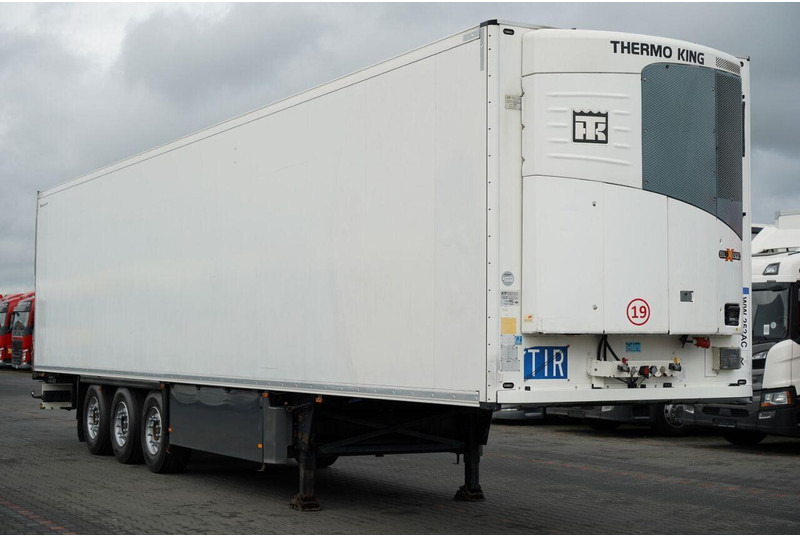 Schmitz Cargobull CHŁODNIA / THERMO KING SLX 300 / HAKÓWKA / HAKOWA / OŚ PODNOSZON - Puspiekabe refrižerators: foto 1 Schmitz Cargobull CHŁODNIA / THERMO KING SLX 300 / HAKÓWKA / HAKOWA / OŚ PODNOSZON - Puspiekabe refrižerators: foto 1