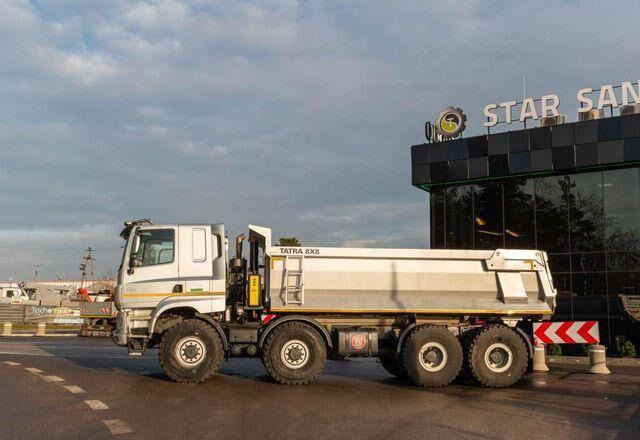 Tatra PHOENIX 8x8 Tipper - Kravas automašīna pašizgāzējs, Kravas auto ar manipulatoru: foto 5 Tatra PHOENIX 8x8 Tipper - Kravas automašīna pašizgāzējs, Kravas auto ar manipulatoru: foto 5
