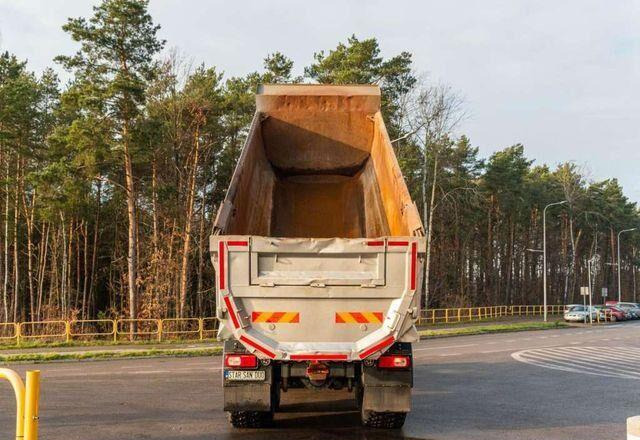 Tatra PHOENIX 8x8 Tipper - Kravas automašīna pašizgāzējs, Kravas auto ar manipulatoru: foto 4 Tatra PHOENIX 8x8 Tipper - Kravas automašīna pašizgāzējs, Kravas auto ar manipulatoru: foto 4