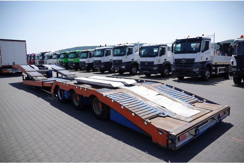 VS-MONT VSAT11 / NACZEPA LAWETA / NISKOPODWOZIOWA / 17 M / PODEST HYDRAU - Puspiekabe zema profila platforma: foto 4 VS-MONT VSAT11 / NACZEPA LAWETA / NISKOPODWOZIOWA / 17 M / PODEST HYDRAU - Puspiekabe zema profila platforma: foto 4